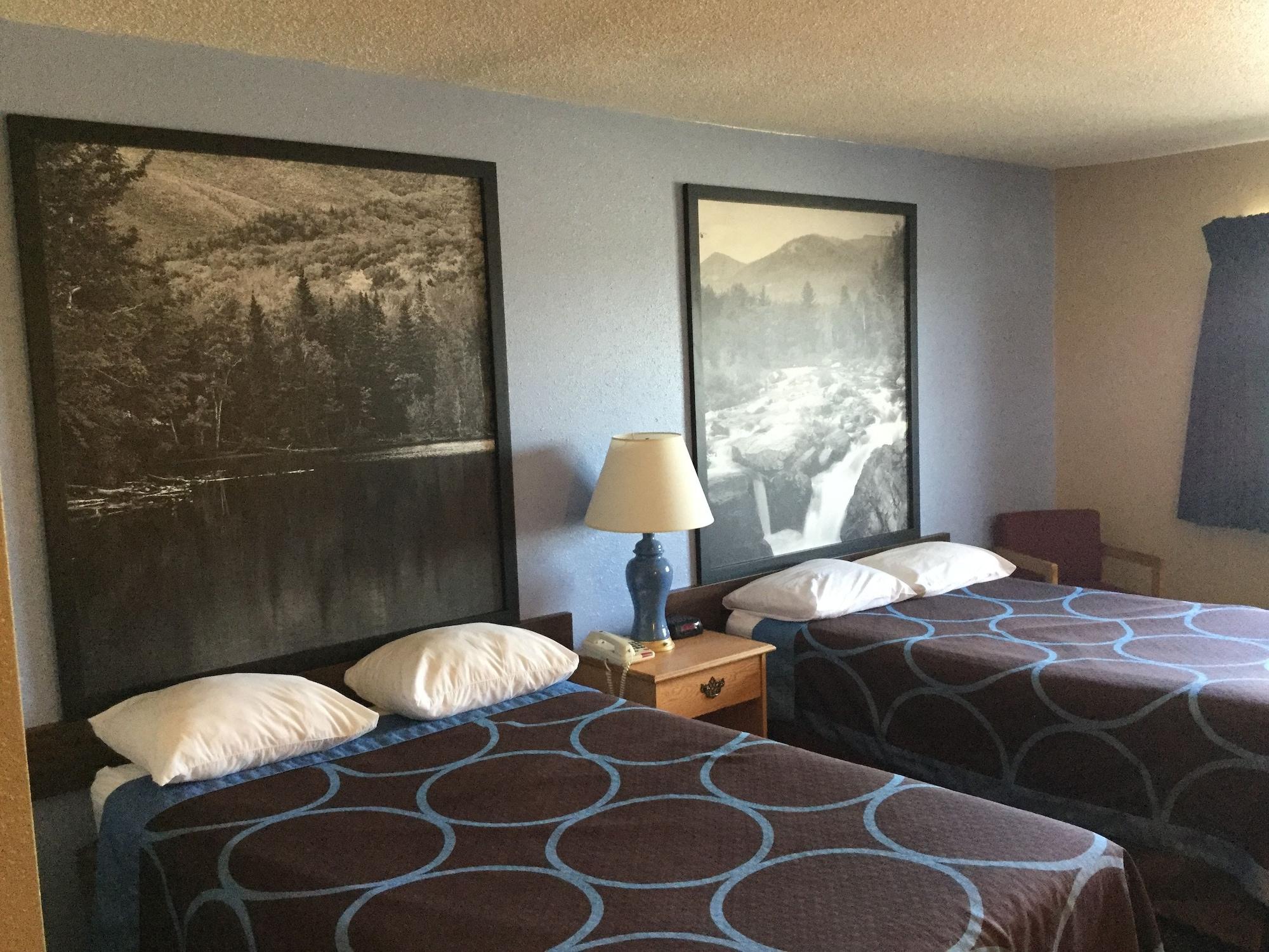 Super 8 By Wyndham Middletown Motel Exterior photo