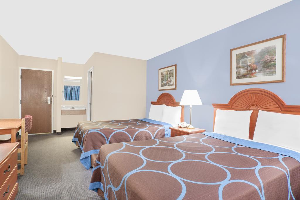 Super 8 By Wyndham Middletown Motel Exterior photo